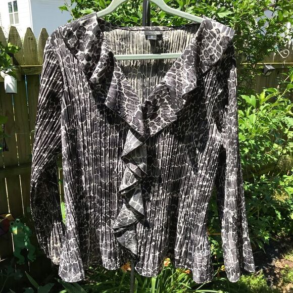 Black and Gray Snake Print Blouse - Picture 1 of 10